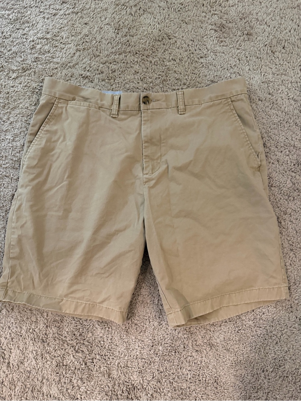 Tommy Hilfiger Men’s Khaki Chino Shorts Size 36 Flat Front Classic Casual